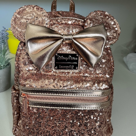 New with tags Disney loungefly rose gold mini backpack - Picture 6 of 10